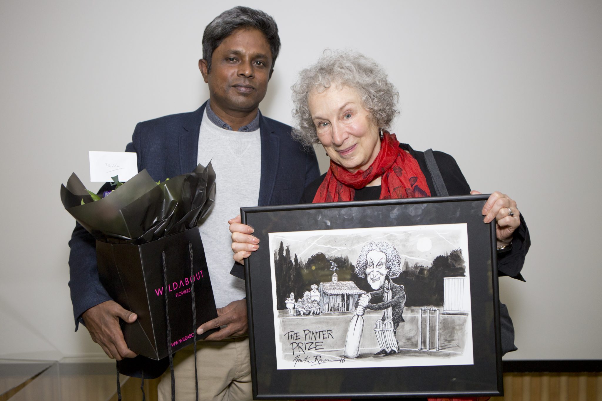 Skiens Friby-forfatter Ahmedur Rashid Chowdbury ble i 2016 tildelt PEN Pinter International Writer of Courage Prize av forfatter Margaret Atwood.