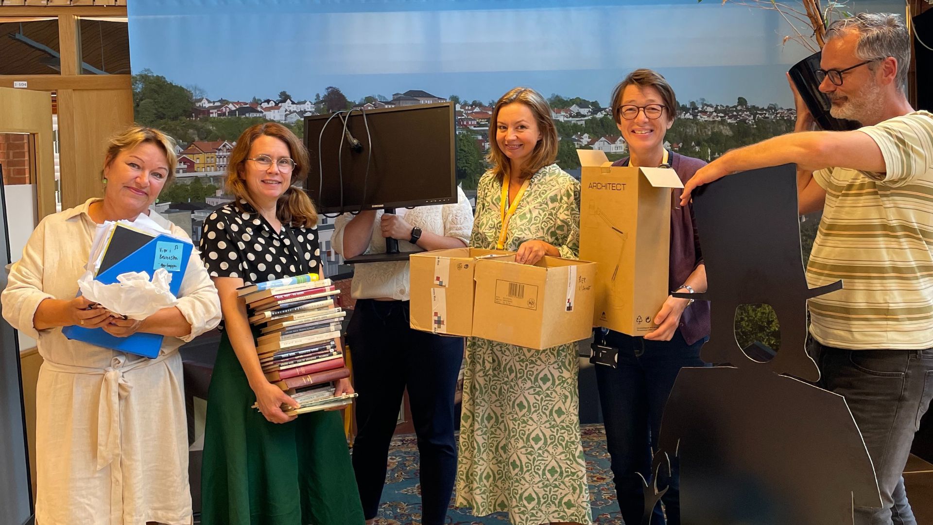 Biblioteket flytter!